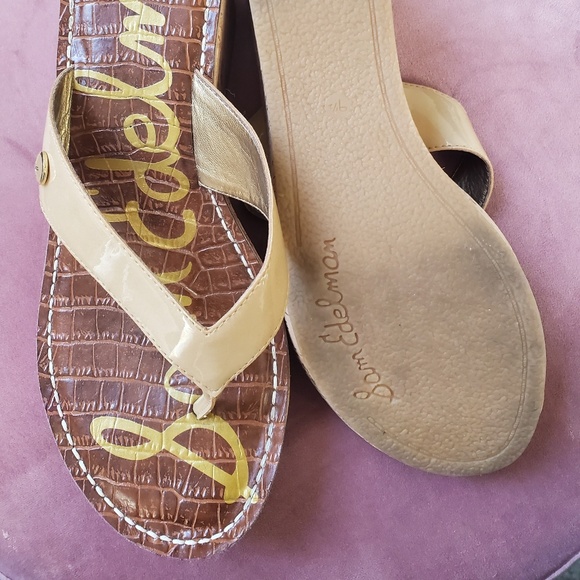 Sam Edelman small wedge flip flop - Picture 3 of 3
